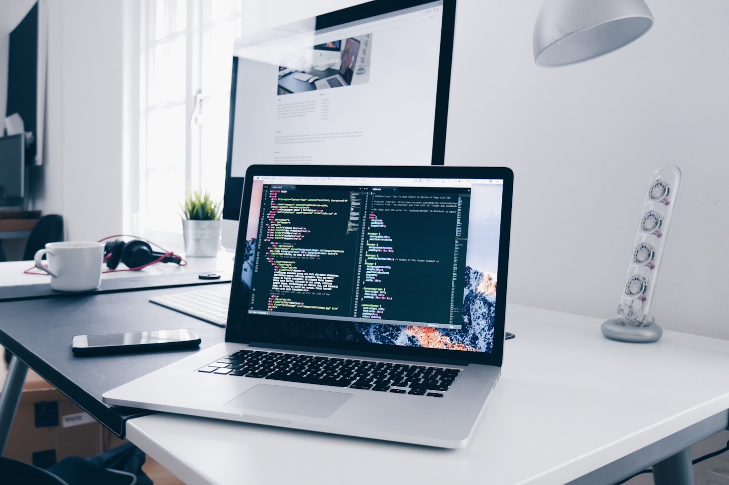 Balancing Productivity While Working From Your Home 1 Balancing Productivity While Working From Your Home
